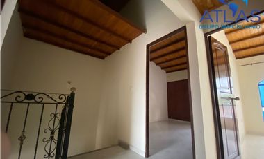 ARRIENDO CASA LOCAL COMERCIAL DE DOS PISOS EN FLORIDABLANCA  COD: 1045