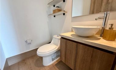 SE VENDE APARTAMENTO EN MURANO CENTRO - EL CABRERO