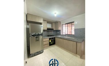 SE VENDE CASA EN EL BARRIO JARDN