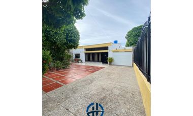 SE VENDE CASA EN EL BARRIO JARDN