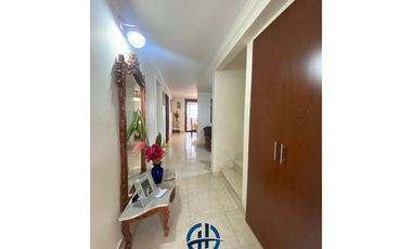 SE VENDE CASA EN EL BARRIO JARDN