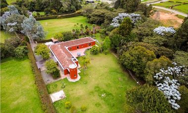 Casa campestre en  Arriendo en el Alto de Palmas