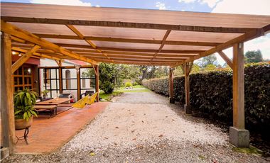 Casa campestre en  Arriendo en el Alto de Palmas