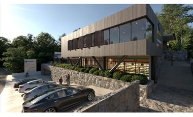 LOCALES EN RENTA EN PLAZA COMERCIAL