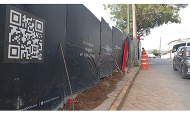 LOCALES EN RENTA EN PLAZA COMERCIAL