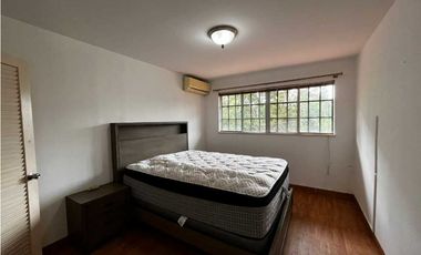 CASA EN ALQUILER VILLAS DE HOWARD