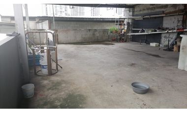 VENTA CASA COMERCIAL Y LOCAL EN PARQUE LEFEVRE EXCELENTE ZONA