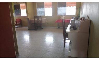 VENTA CASA COMERCIAL Y LOCAL EN PARQUE LEFEVRE EXCELENTE ZONA