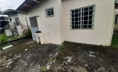 VENDO CASA EN LA CHORRERA RESIDENCIAL LOS FLAMINGOS