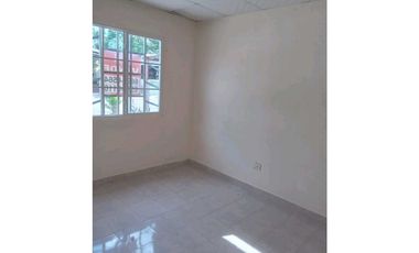 VENDO CASA EN LA CHORRERA RESIDENCIAL LOS FLAMINGOS