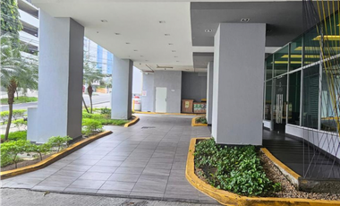 VENTA DE  APARTAMENTO PENTHOUSE EN PH SIMJA - ALTOS DEL GOLF (20)