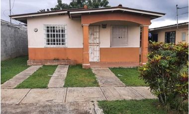 VENDO CASA EN LA CHORRERA RESIDENCIAL VILLA REAL