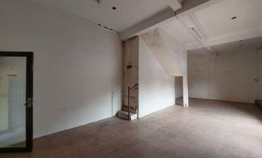 Ruang Usaha Luas Strategis Area Kampung Batik Solo