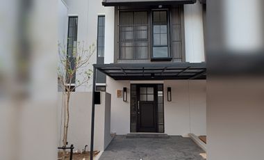 Disewakan Rumah Baru di Perum Amesta Living Surabaya Dekat Universitas