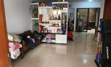 Dijual Rumah Mewah, 2 lantai di Komp. Poris Paradise Eksklusif, Rapi