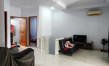 Dijual Rumah Mewah, 2 lantai di Komp. Poris Paradise Eksklusif, Rapi