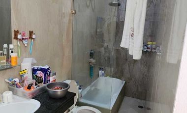 Dijual Rumah Mewah, 2 lantai di Komp. Poris Paradise Eksklusif, Rapi