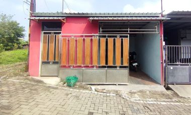 Rumah Cantik Siap Huni Sdh Pagar+Canopi di Plesungan Dekat ke Solo