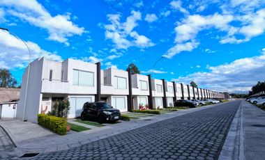 Venta Casa 3 dormitorios   2 parqueos. Armenia 1. Cerca al colegio Liceo Naval. Crédito VIP. SC