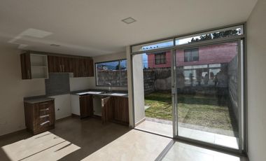 Venta Casa 3 dormitorios   2 parqueos. Armenia 1. Cerca al colegio Liceo Naval. Crédito VIP. SC