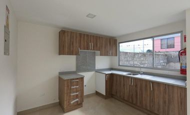 Venta Casa 3 dormitorios   2 parqueos. Armenia 1. Cerca al colegio Liceo Naval. Crédito VIP. SC