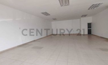 ALQUILO LOCAL COMERCIAL EN CENTRO COMERCIAL AL SUR/OESTE DE GUAYAQUIL