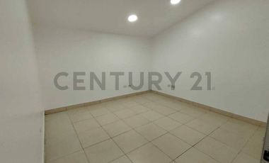 ALQUILO LOCAL COMERCIAL EN CENTRO COMERCIAL AL SUR/OESTE DE GUAYAQUIL