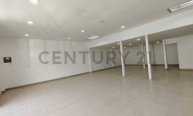 ALQUILO LOCAL COMERCIAL EN CENTRO COMERCIAL AL SUR/OESTE DE GUAYAQUIL