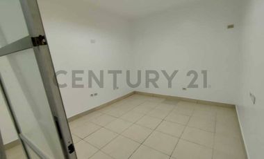 ALQUILO LOCAL COMERCIAL EN CENTRO COMERCIAL AL SUR/OESTE DE GUAYAQUIL