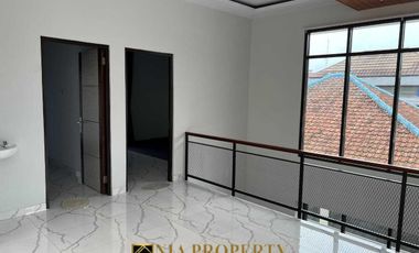 Rumah Cantik 2 Lantai Siap Huni di Cibodas, Pacet, Cianjur Puncak