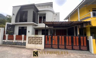 Rumah Cantik 2 Lantai Siap Huni di Cibodas, Pacet, Cianjur Puncak