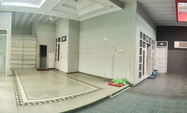 DIJUAL RUMAH MEWAH SIAP HUNI LOKASI STRATEGIS DEPAN POM BENSIN