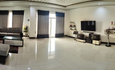 DIJUAL RUMAH MEWAH SIAP HUNI LOKASI STRATEGIS DEPAN POM BENSIN