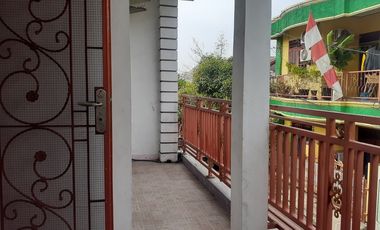 Tingkat 2 Lantai, Kokoh dan Terawat, Murah, Posisi Strategis