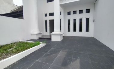 Rumah Baru 2 Lantai  Siap Huni di Semarang Timur