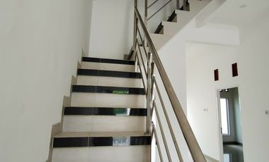 Rumah Baru 2 Lantai  Siap Huni di Semarang Timur