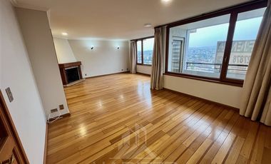 Departamento en Arriendo en COD39096 Gran Departamento de 3 Pisos Sector Av. Alemania Temuco