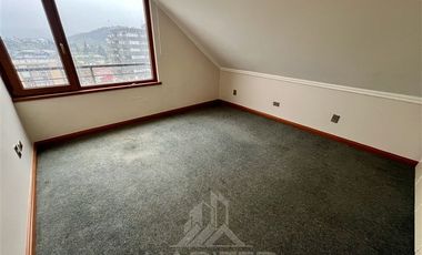 Departamento en Arriendo en COD39096 Gran Departamento de 3 Pisos Sector Av. Alemania Temuco