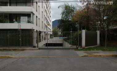 Estacionamiento en Venta en Cerca de Las Hualtatas y Andrés de Vera