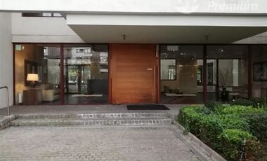 Estacionamiento en Venta en Cerca de Las Hualtatas y Andrés de Vera