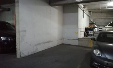 Estacionamiento en Venta en Cerca de Las Hualtatas y Andrés de Vera