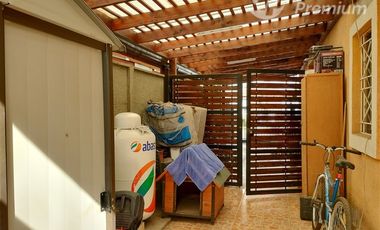 Casa en Venta en Santa Estela 2458