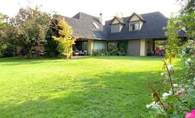 Casa en Arriendo en CAMINO LOS GTRAPENCES