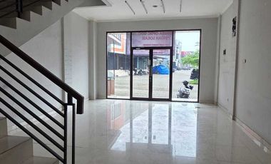 Disewakan ruko 2 lantai strategis di boulevard Grand Depok City (GDC)