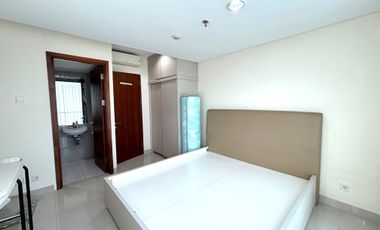 Dijual Cepat Apartemen Springhill Terrace Type 3+1BR Semi Furnish