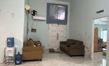 MURAH HOOK Luas 136 Rumah Depan Taman Dekat Pondok Ungu Bekasi Babelan
