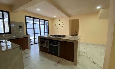 Casa en venta en Leandro Valle Poligono en MERIDA YUCATAN