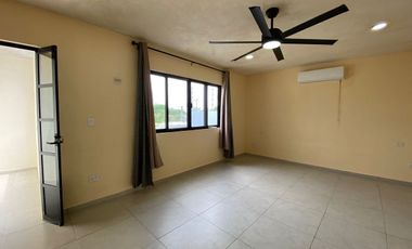 Casa en venta en Leandro Valle Poligono en MERIDA YUCATAN