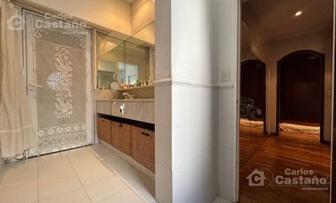 Exc. Casa 5 Amb. con Fondo, Piscina y Ascensor