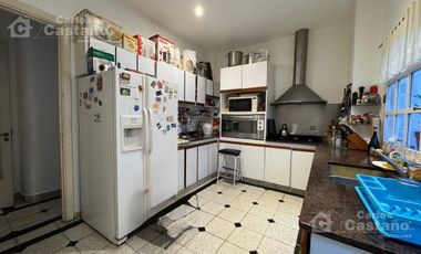 Exc. Casa 5 Amb. con Fondo, Piscina y Ascensor